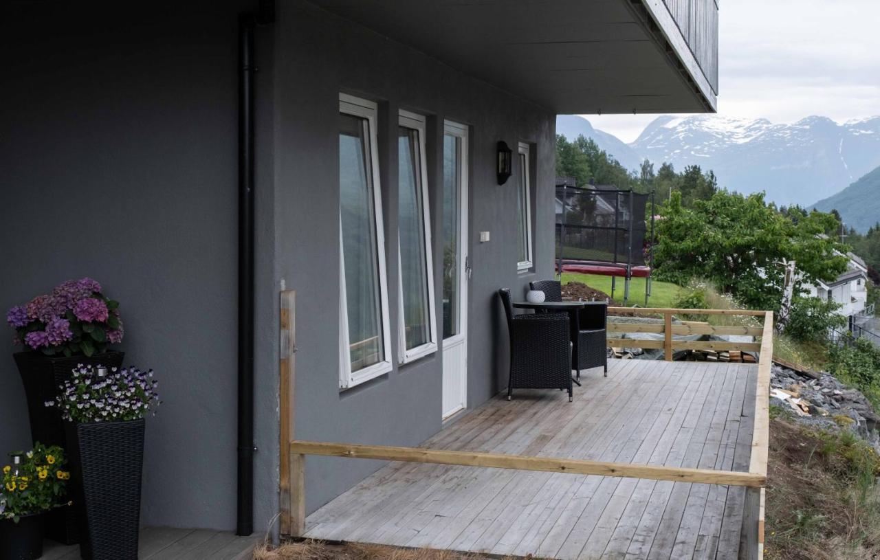 Stryn Stor Og Moderne Leilighet Exteriér fotografie