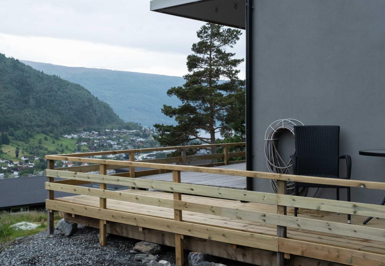 Stryn Stor Og Moderne Leilighet Exteriér fotografie